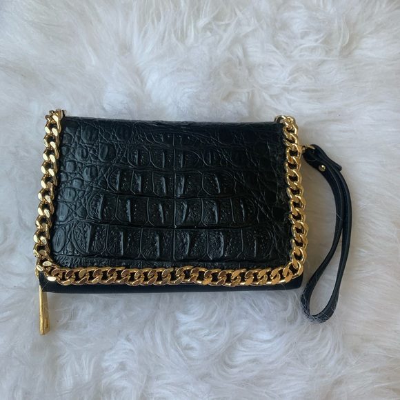 Bebe Cluth Wristlet . - Picture 1 of 4